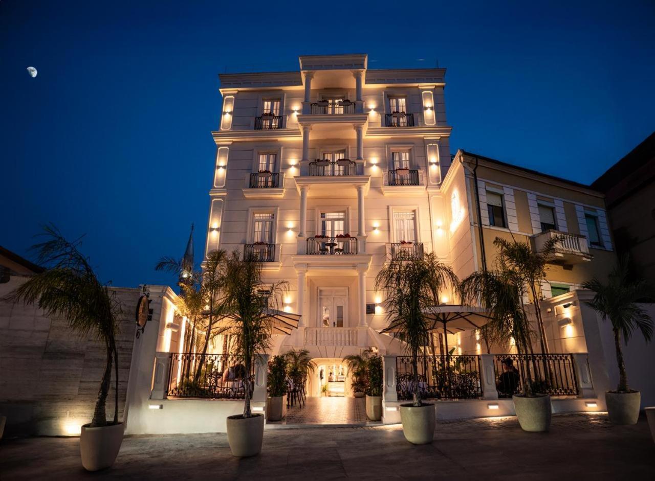 Art Gallery Boutique Hotel Durrës Extérieur photo