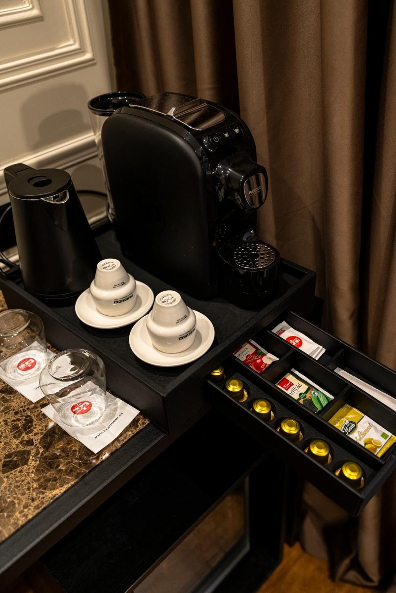 Art Gallery Boutique Hotel Durrës Extérieur photo