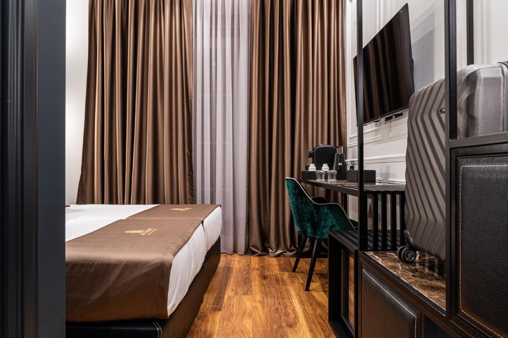 Art Gallery Boutique Hotel Durrës Extérieur photo